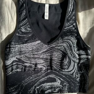 ✨SPARKLY✨ Athleta crop top